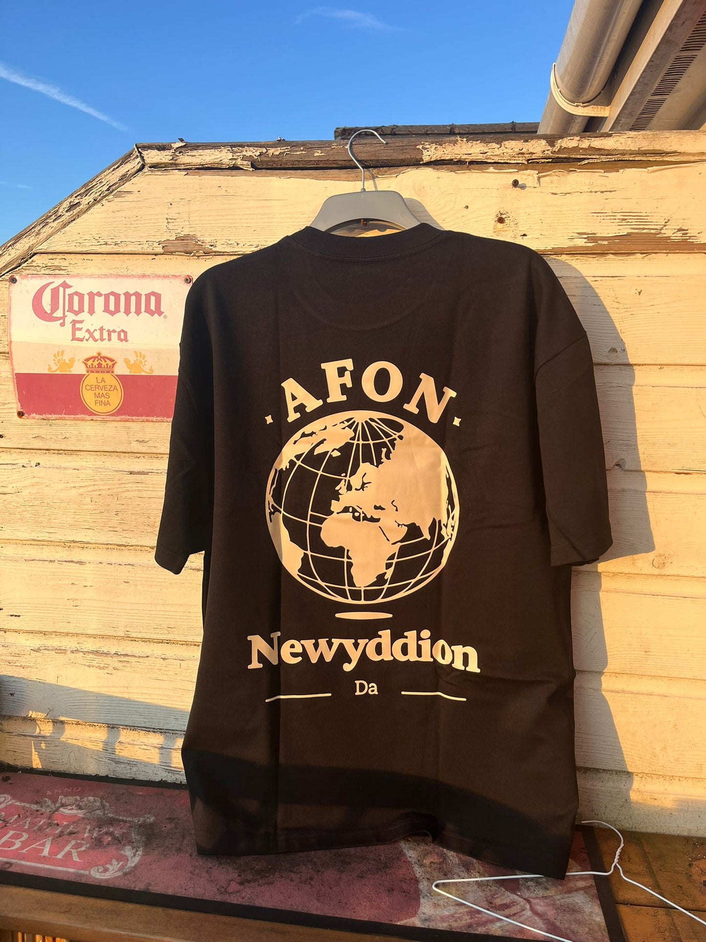 AFON 'Newyddion Da' Heavyweight T-Shirt – Black